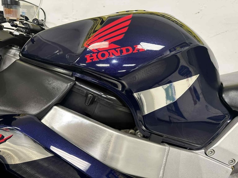 2002 HONDA CBR900RR FIREBLADE
