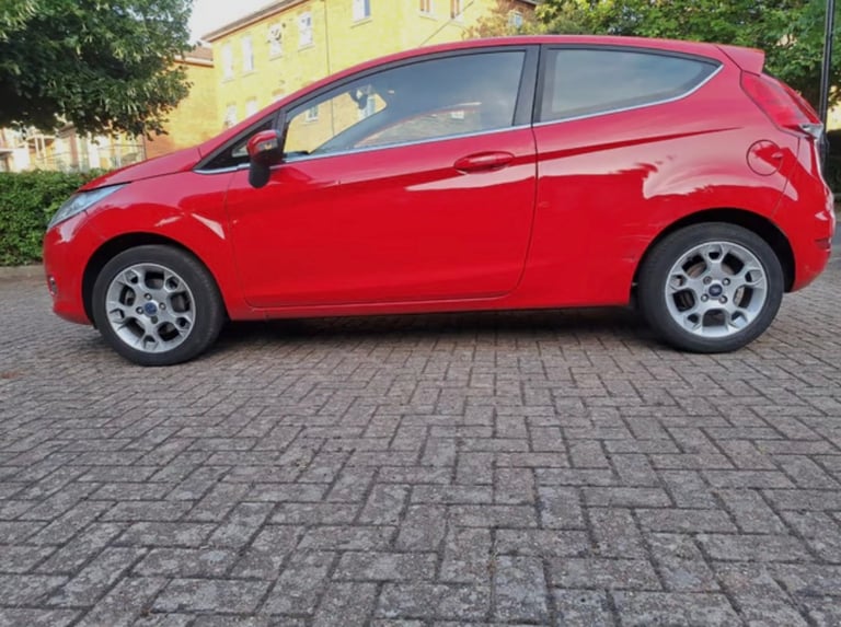 Ford, FIESTA, Hatchback, 2012, Manual, 1242 (cc), 3 doors