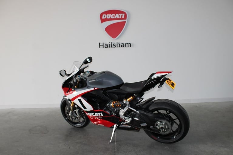 2024 Ducati Panigale V2 Superquadro Final Edition #455/555