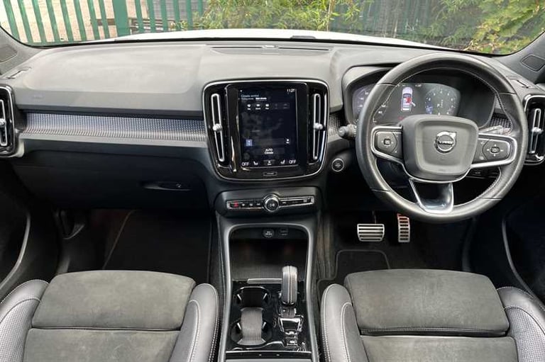 2020 Volvo XC40 2.0 B4P R DESIGN Pro 5dr Auto ESTATE PETROL Automatic