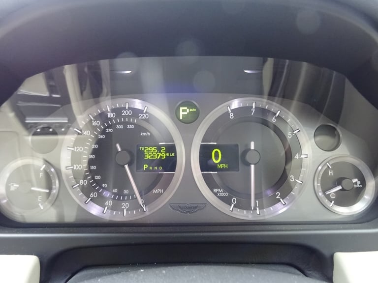 Aston Martin DB9 V12 Touchtronic Automatic *ULTRA LOW MILEAGE*ONLY 32000 MILES*
