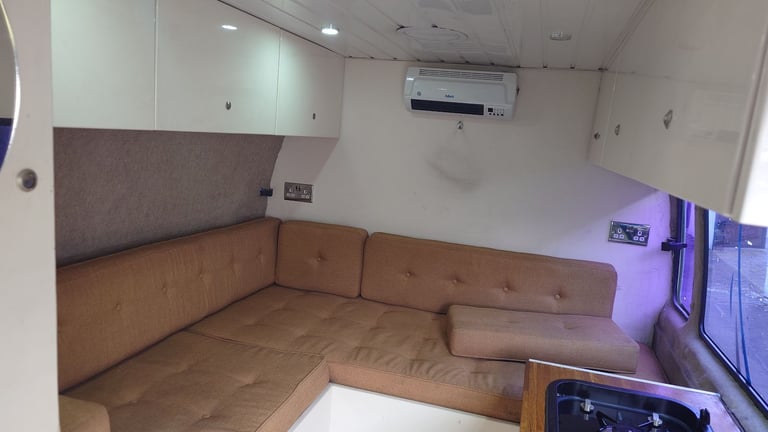 Campervan Ford, TRANSIT, 2002 and Awning 6 months mot