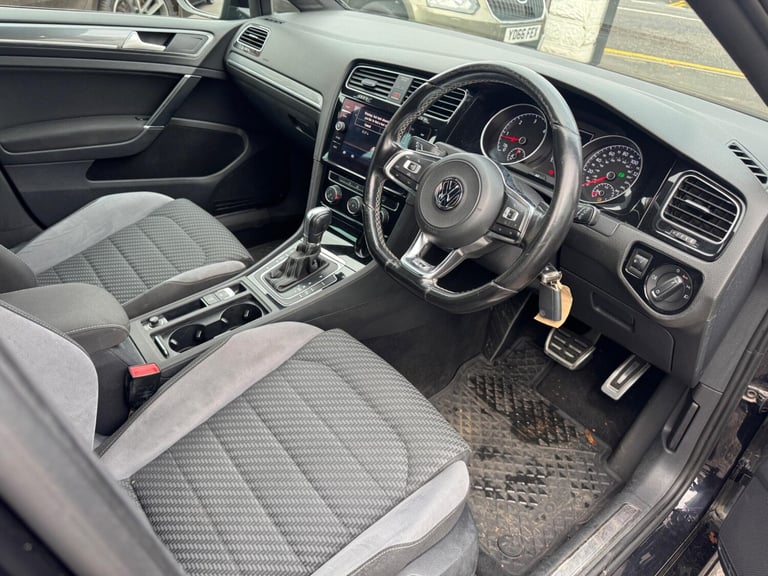  Volkswagen Golf 2.0 TDI BlueMotion Tech R-Line DSG Euro 6 (s/s) 5dr Diesel Automatic