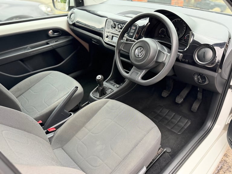 2015 Volkswagen up! 1.0 Move Up 3dr HATCHBACK Petrol Manual