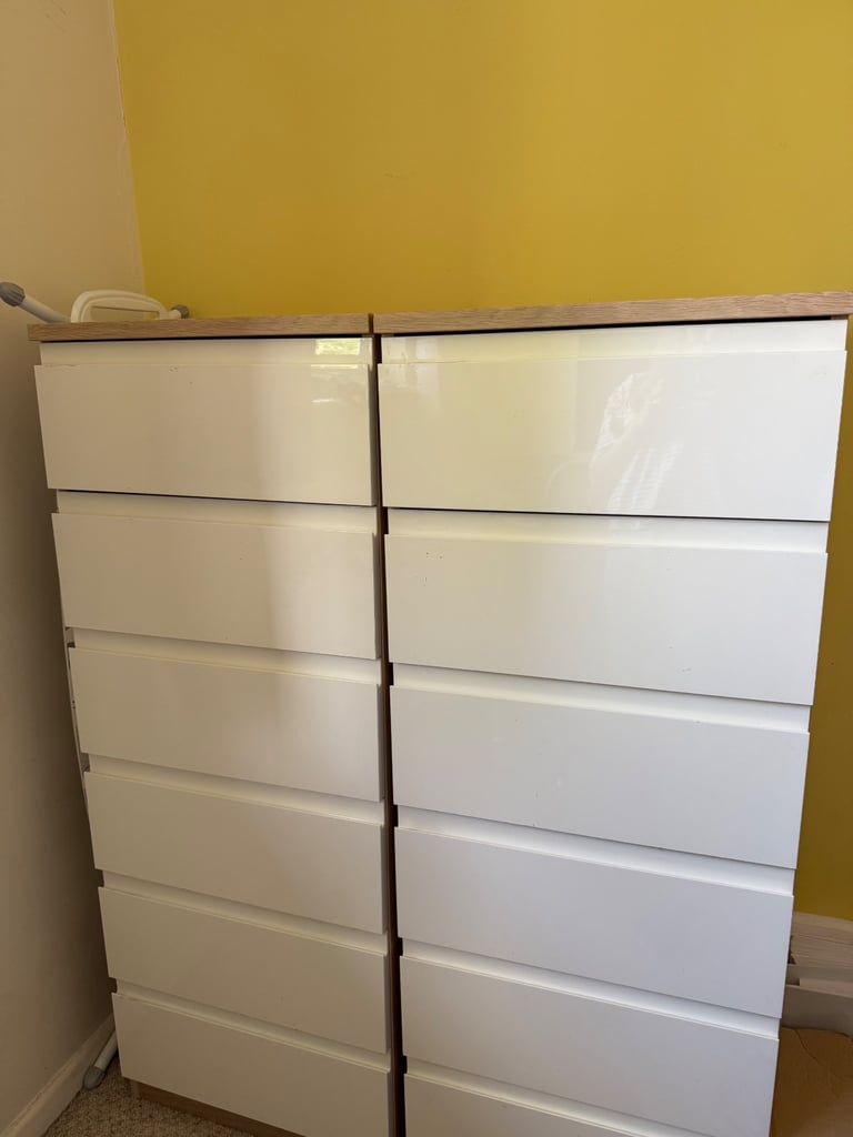 2x White Gloss Tall Drawers – £80