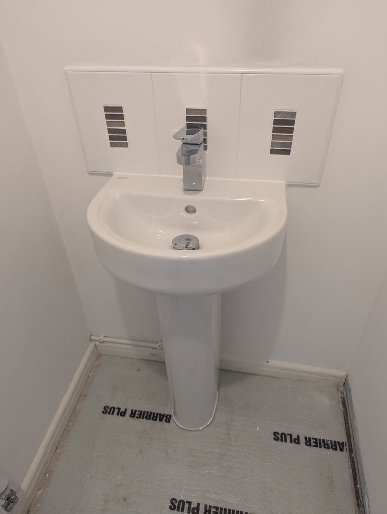 Toilet, sink and tap