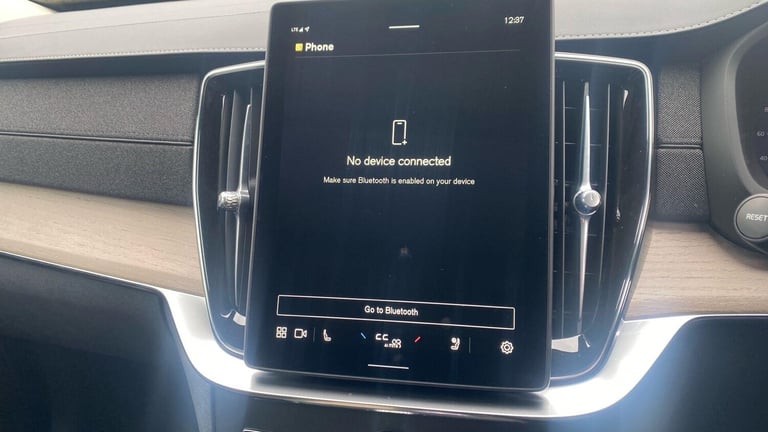 2025 Volvo XC90 Plus, B5 AWD Mild hybrid, Petrol, Dark, 7 Seats ESTATE Petrol/Electric Hybrid Aut...