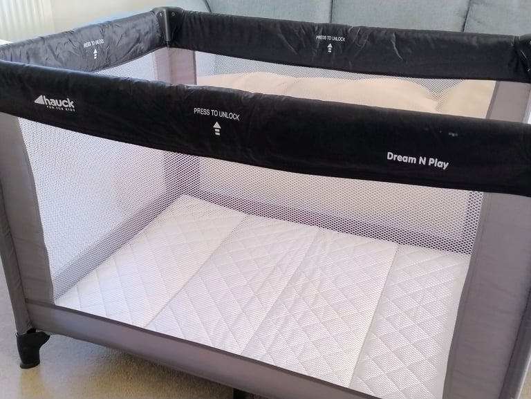 image for Hauck Travel Cot