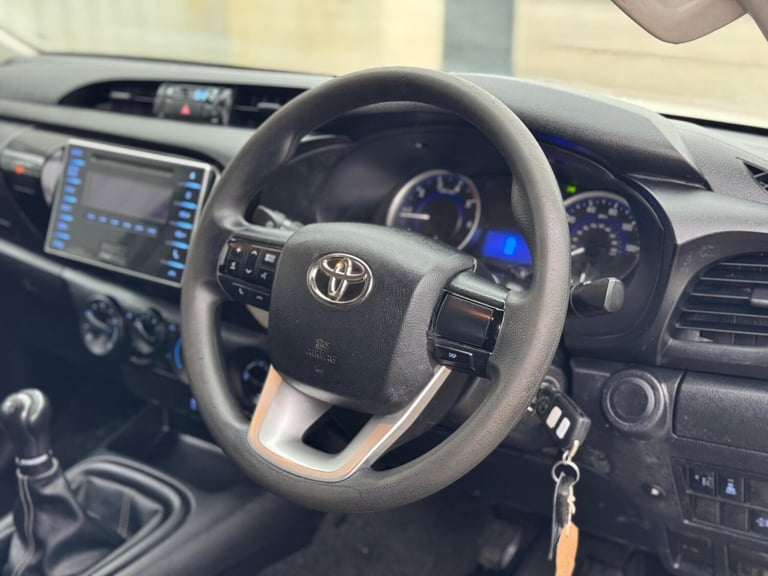 2019 Toyota Hilux Active D/Cab Pick Up 2.4 D-4D PICK UP DIESEL Manual