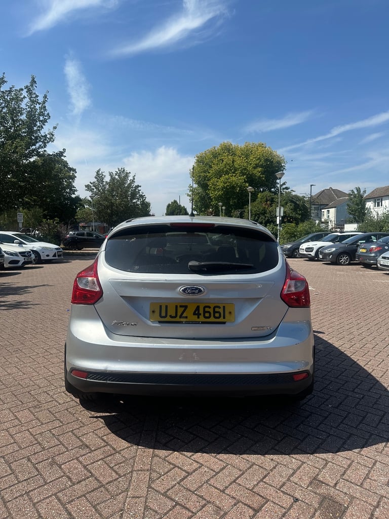 Ford, FOCUS, Hatchback, 2013, Manual, 998 (cc), 5 doors