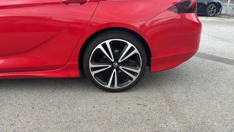 2018 Vauxhall Insignia 2.0 Turbo D SRi Vx-line Nav 5dr HATCHBACK DIESEL Manual