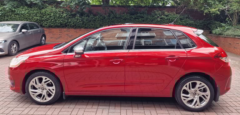 Citroen, C4, Hatchback, 2015, Manual, 1598 (cc), 5 doors