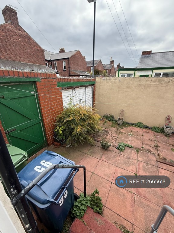 3 bedroom house in Hawarden Crescent, Sunderland, SR4 (3 bed) (#2665618)