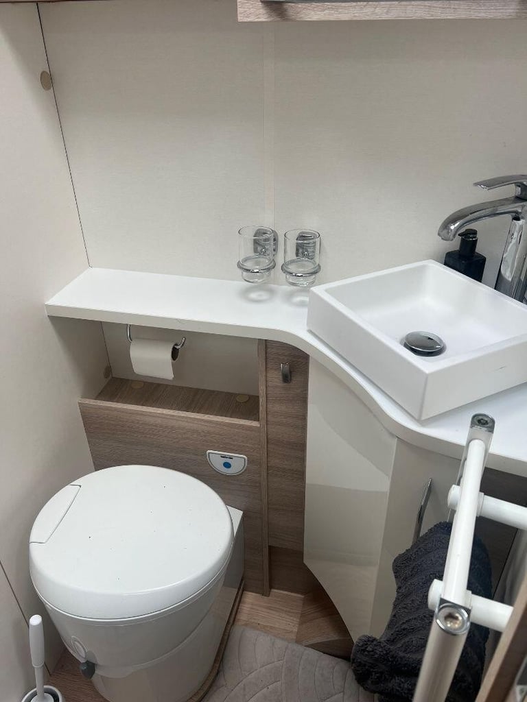 2021 Rapido Serie Distinction Distinction 190i