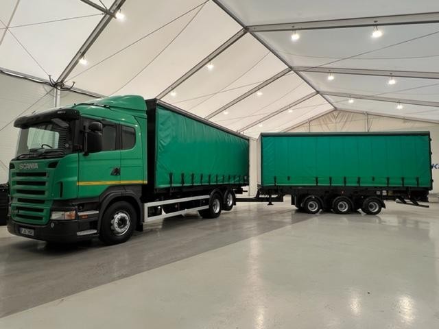 Scania R420 6x2 10 Tyre Curtainsider Drawbar