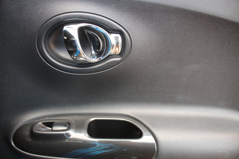 2018 Nissan Juke 1.6 Tekna XTRON Euro 6 5dr HATCHBACK Petrol Automatic