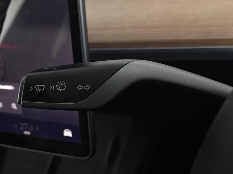 2022 Tesla Model Y (Dual Motor) Long Range Auto 4WDE 5dr MPV Electric Automatic