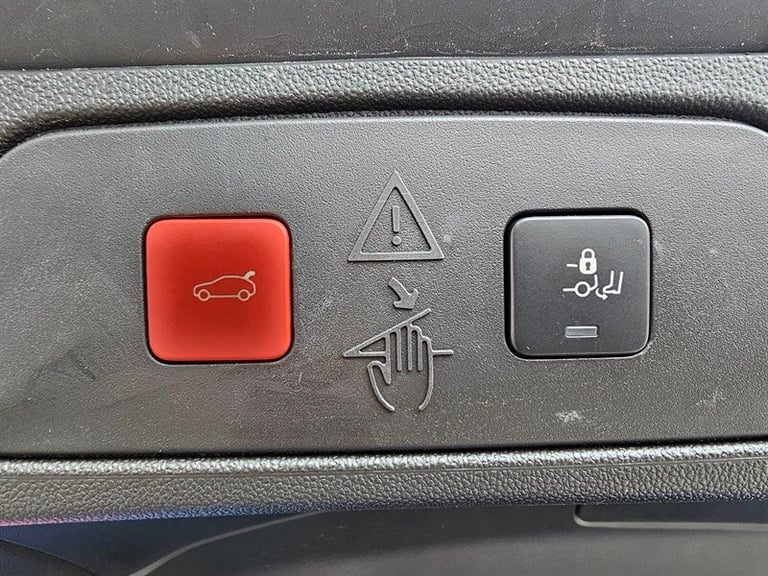 2022 Vauxhall Grandland 1.5 Turbo D Ultimate SUV 5dr Diesel Auto Euro 6 (s/s) (130 ps) SUV Diesel...