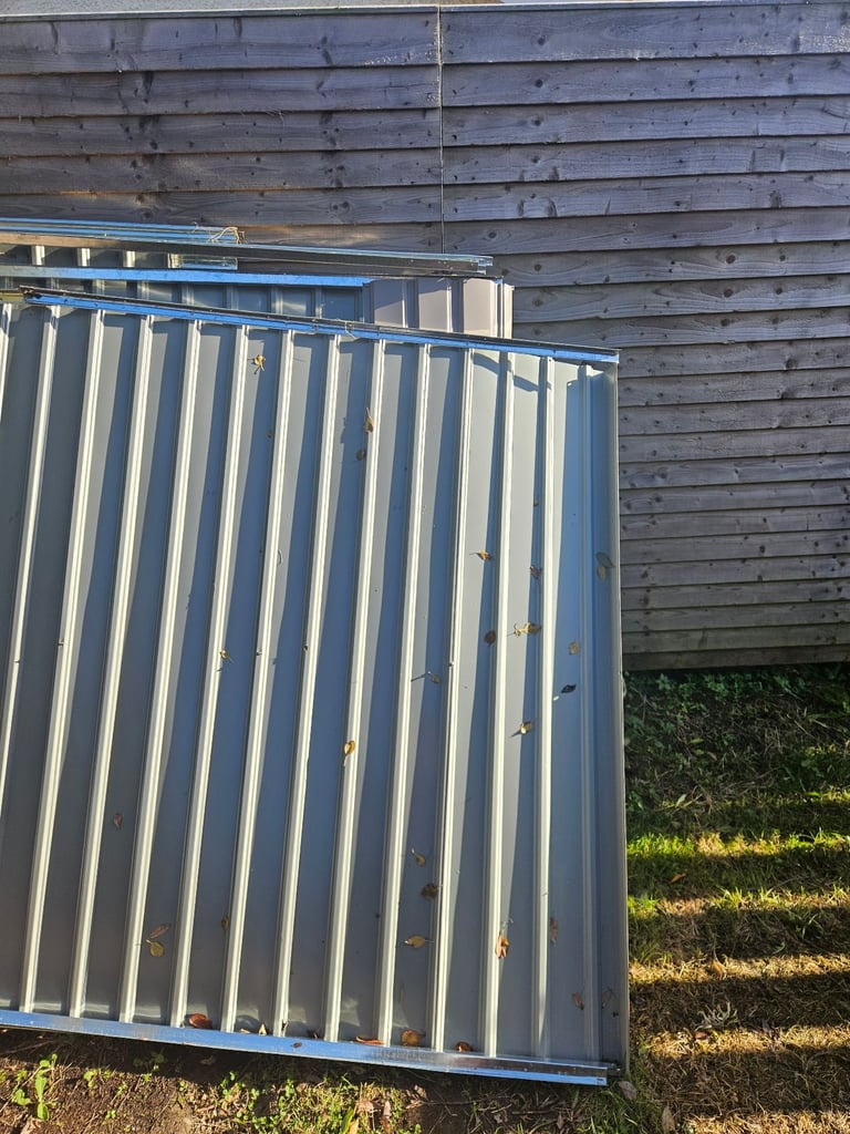 Metal shed 