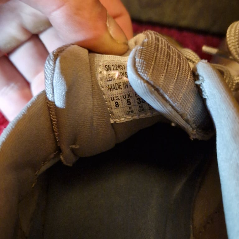 Skechers SN 22457 Women’s Trainers – Taupe Bronze Metallic – UK 5.5 – Retro Y2K