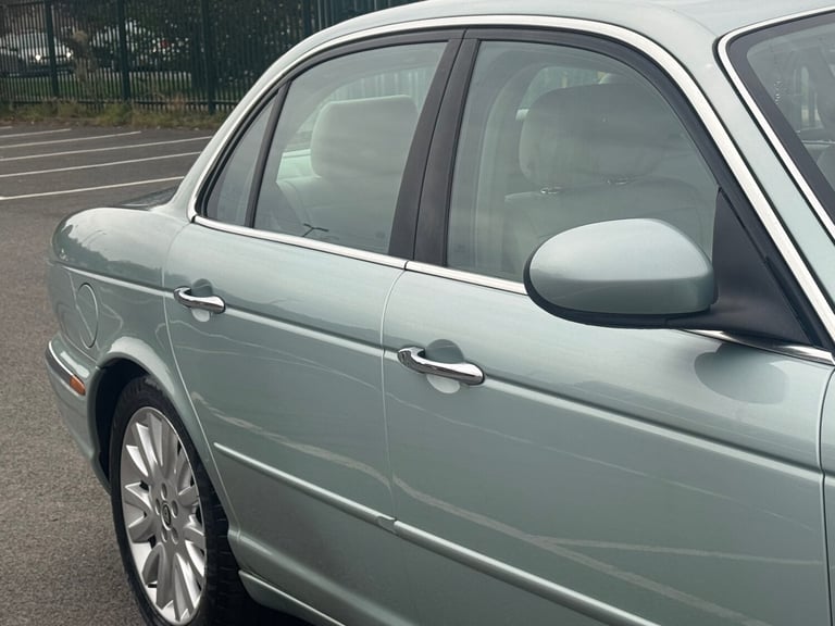 2003 Jaguar XJ XJ6 3.0 V6 SE 4dr Auto SALOON Petrol Automatic