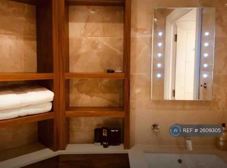 2 bedroom flat in Bridge Place, London, SW1V (2 bed) (#2609305)