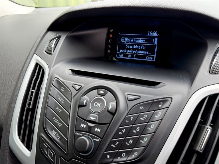 2013 Ford Focus 1.0T EcoBoost Zetec S Hatchback 5dr Petrol Manual Euro 5 (s/s) (125 ps) Hatchback...