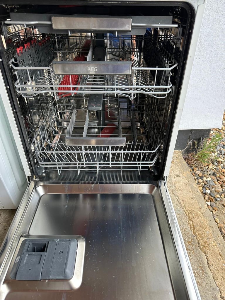 AEG Dishwasher white standard 