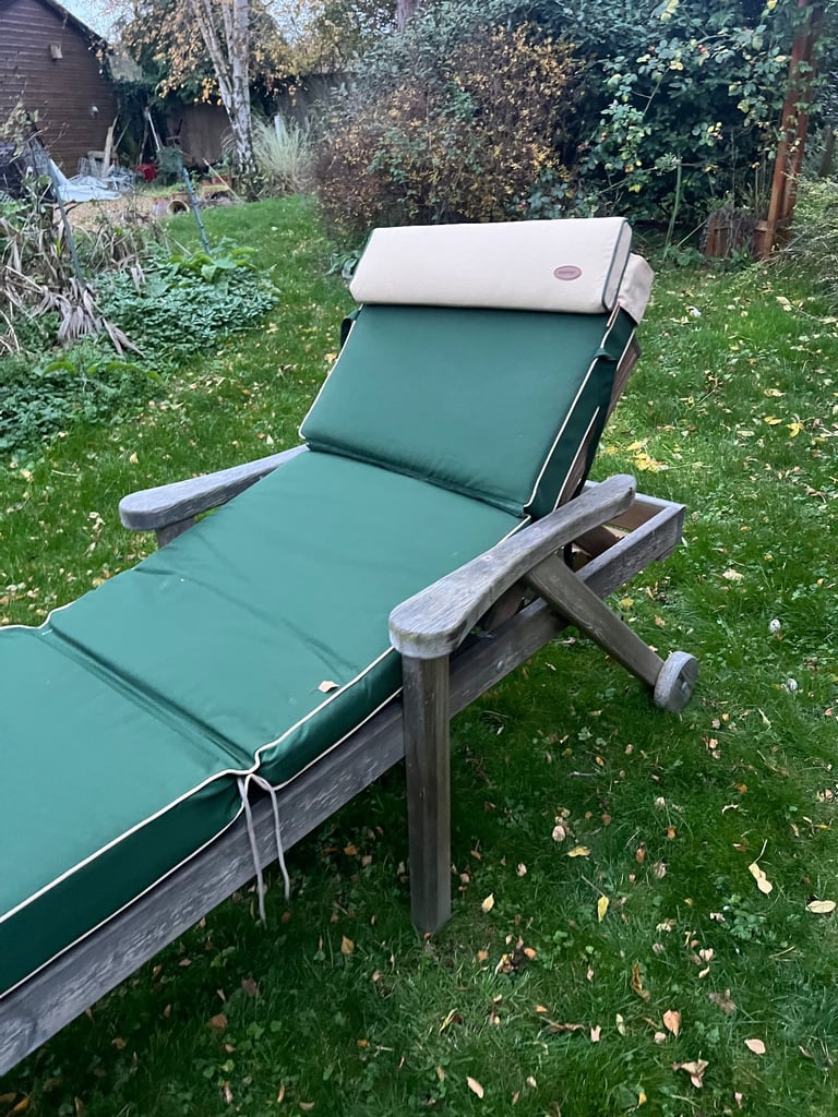 Bespoke top quality sun lounger and cushions 