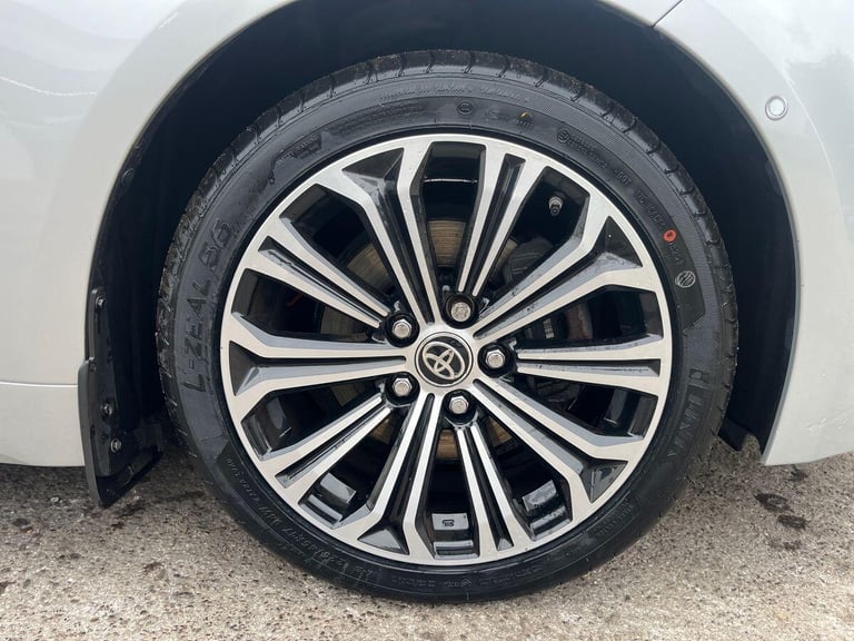 2021 Toyota Corolla 2.0 VVT-h Design Touring Sports CVT Euro 6 (s/s) 5dr ESTATE Petrol/Electric H...