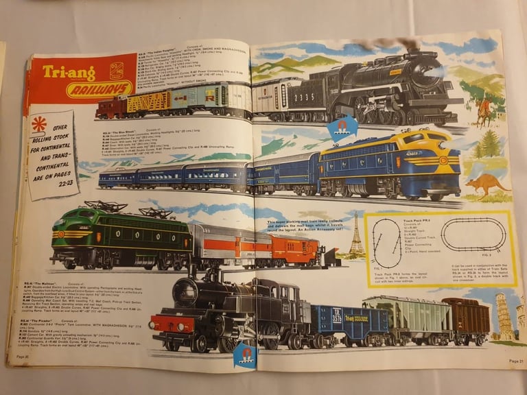 A 1963 Triang Railways Science Series Ninth Edition 44 page catalogue, £8, 