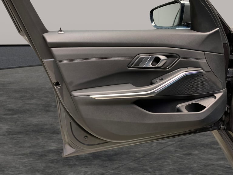 2020 BMW 3 Series 2.0 330e 12kWh M Sport Saloon 4dr Petrol Plug-in Hybrid Auto Euro 6 (s/s) ( Sal...