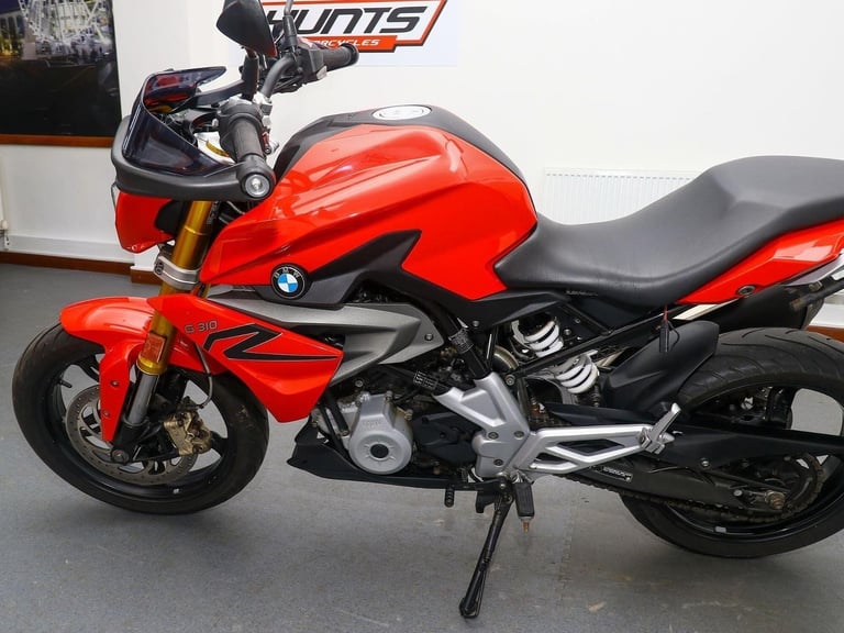 2019, '19 reg. BMW G310R. ONLY 7,332 MILES. A2 Legal. Superb Value £2,695