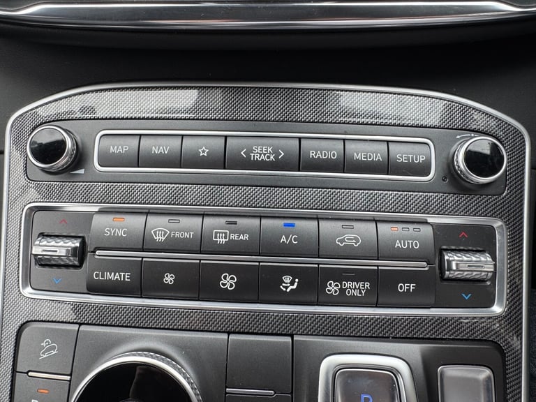 2022 Hyundai Santa Fe 1.6 TGDi Hybrid Premium 5dr Auto Estate Hybrid Automatic