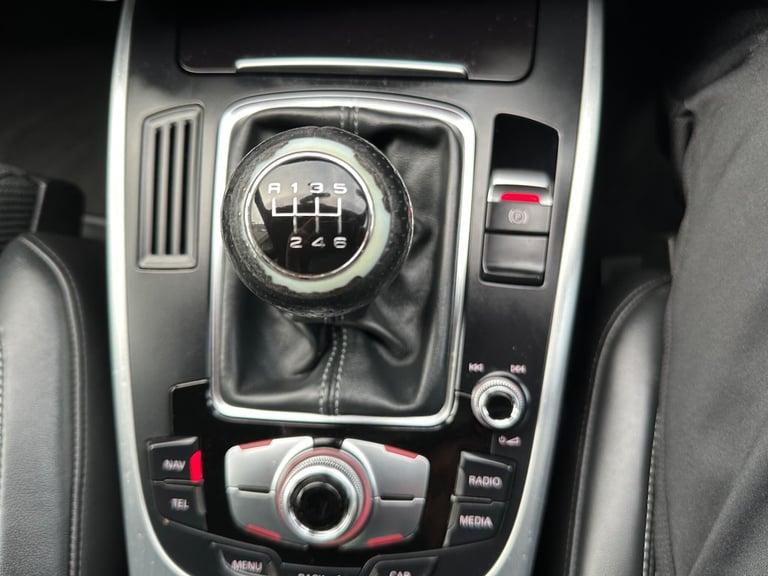 2015 Audi A4 1.8 TFSI S line Euro 6 (s/s) 4dr (Nav) SALOON Petrol Manual