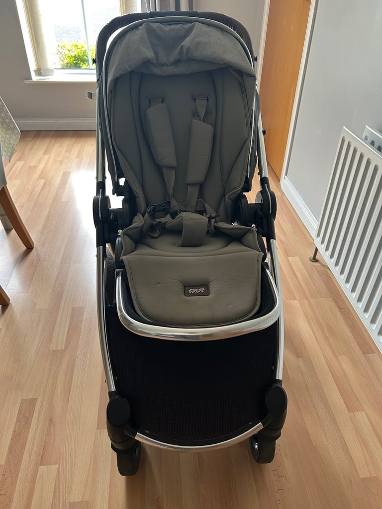 Ocaro travel system - buggy pushchair  Carry Cot