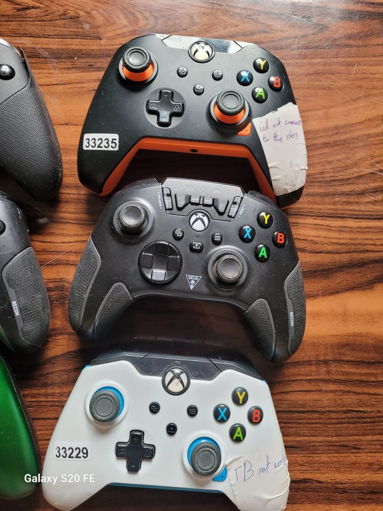 Xbox Controller Lot for Spares & Repairs - 6 Controllers Faulty/Joblot Deal