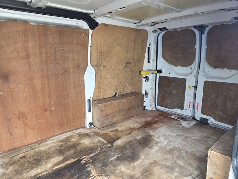 2015 Ford Transit Custom 2.2 TDCi 100ps Low Roof Van PANEL VAN Diesel Manual
