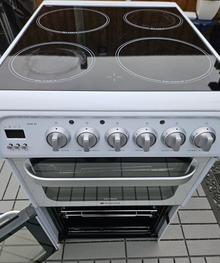 image for Hotpoint Ultima HUE53 Cooker
