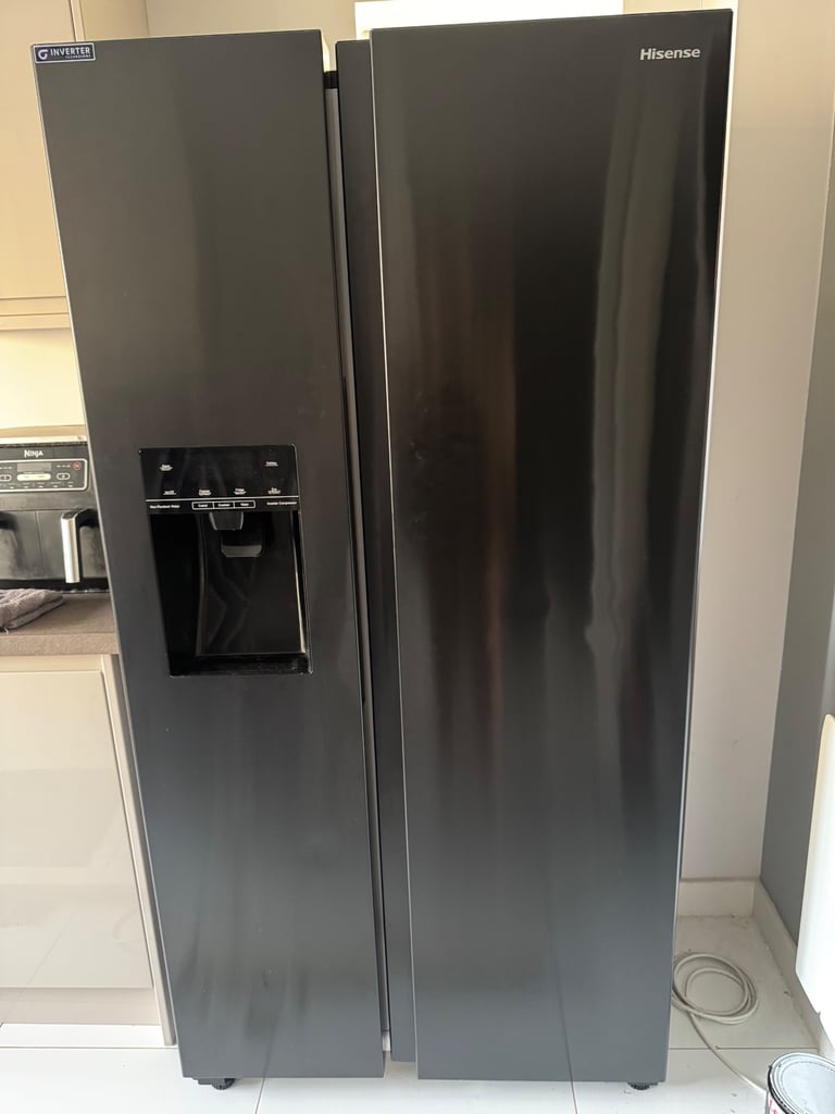 Hisense American fridge freezer 