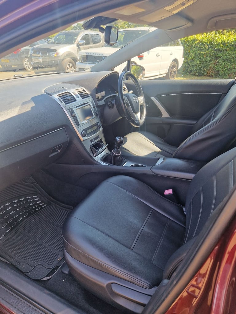 Toyota, AVENSIS, Saloon, 2012, Manual, 1798 (cc), 4 doors
