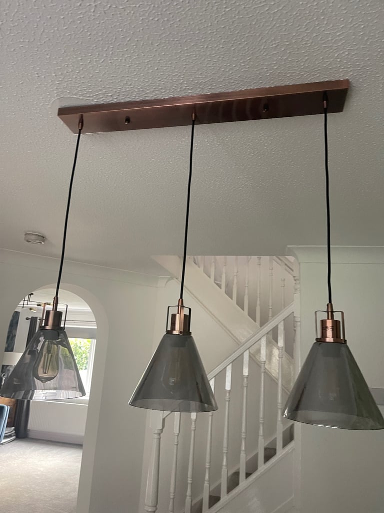 PENDANT CEILING LIGHT 