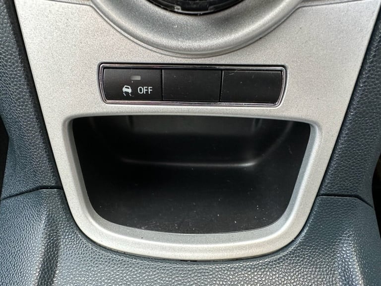 2011 Ford Fiesta 1.6 TD Zetec S Hatchback 3dr Diesel Manual (107 g/km, 94 bhp) Hatchback Diesel M...