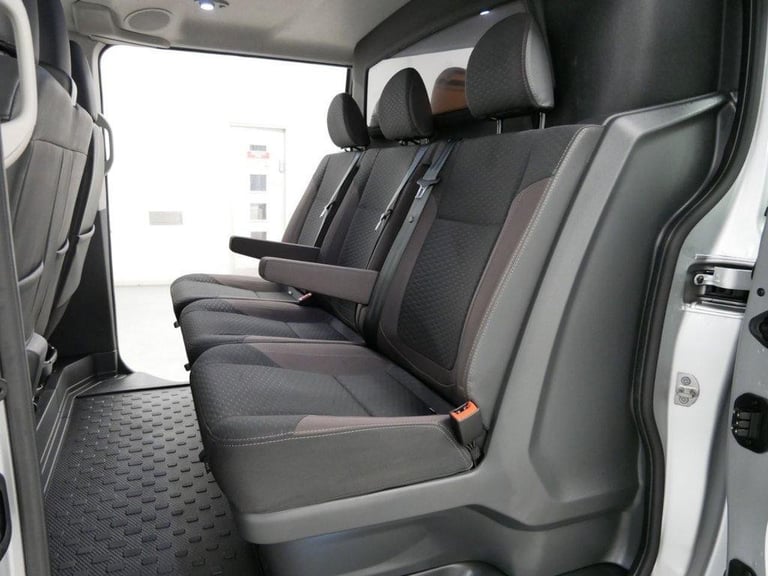 71 FIAT TALENTO 2.0 MULTIJET 170 BHP SWB ONYX AUTO 6 SEATER CREW ( NO VAT ! )