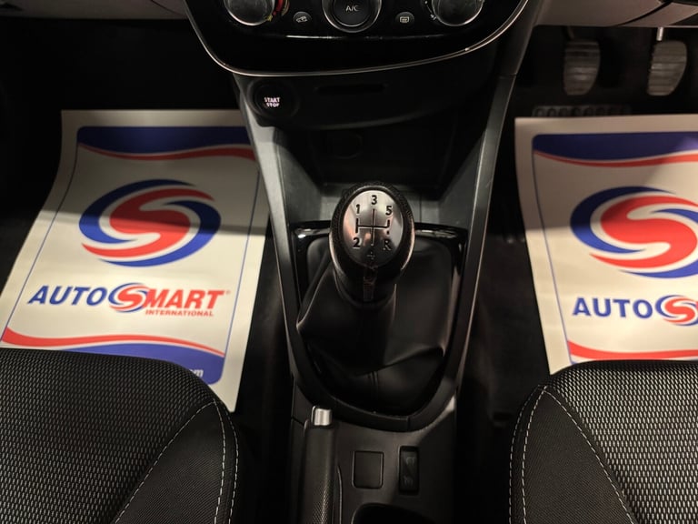 2015 Renault Clio 1.2 16V Dynamique MediaNav 5dr HATCHBACK Petrol Manual