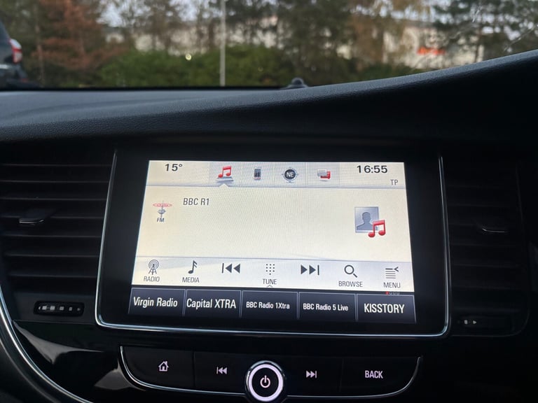 2016 Vauxhall Mokka X 1.6i Design Nav 5dr HATCHBACK Petrol Manual