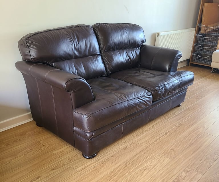 Sofa set, I can deliver those 2 sofas for free if need in Hull