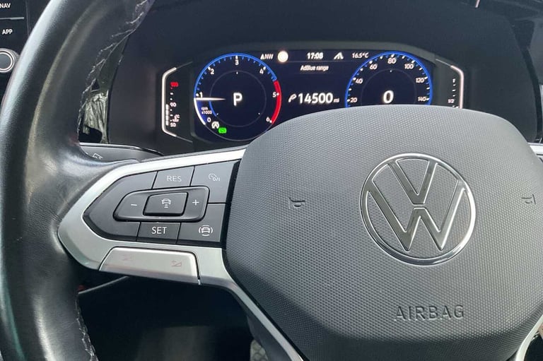 2022 Volkswagen Caravelle 2.0 TDI Executive 204 4MOTION 5dr DSG People Carrier Diesel Automatic