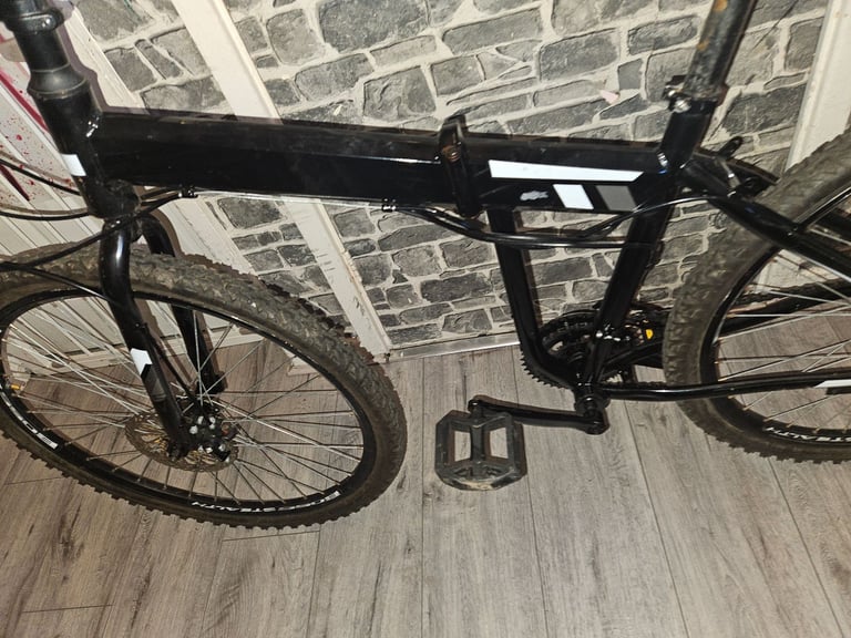 Folding mountain bike