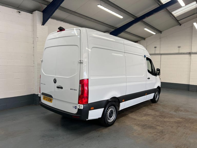 2022 Mercedes-Benz Sprinter 2.0 317 CDI Progressive RWD L2 H2 Euro 6 (s/s) 5dr Temperature Contro...